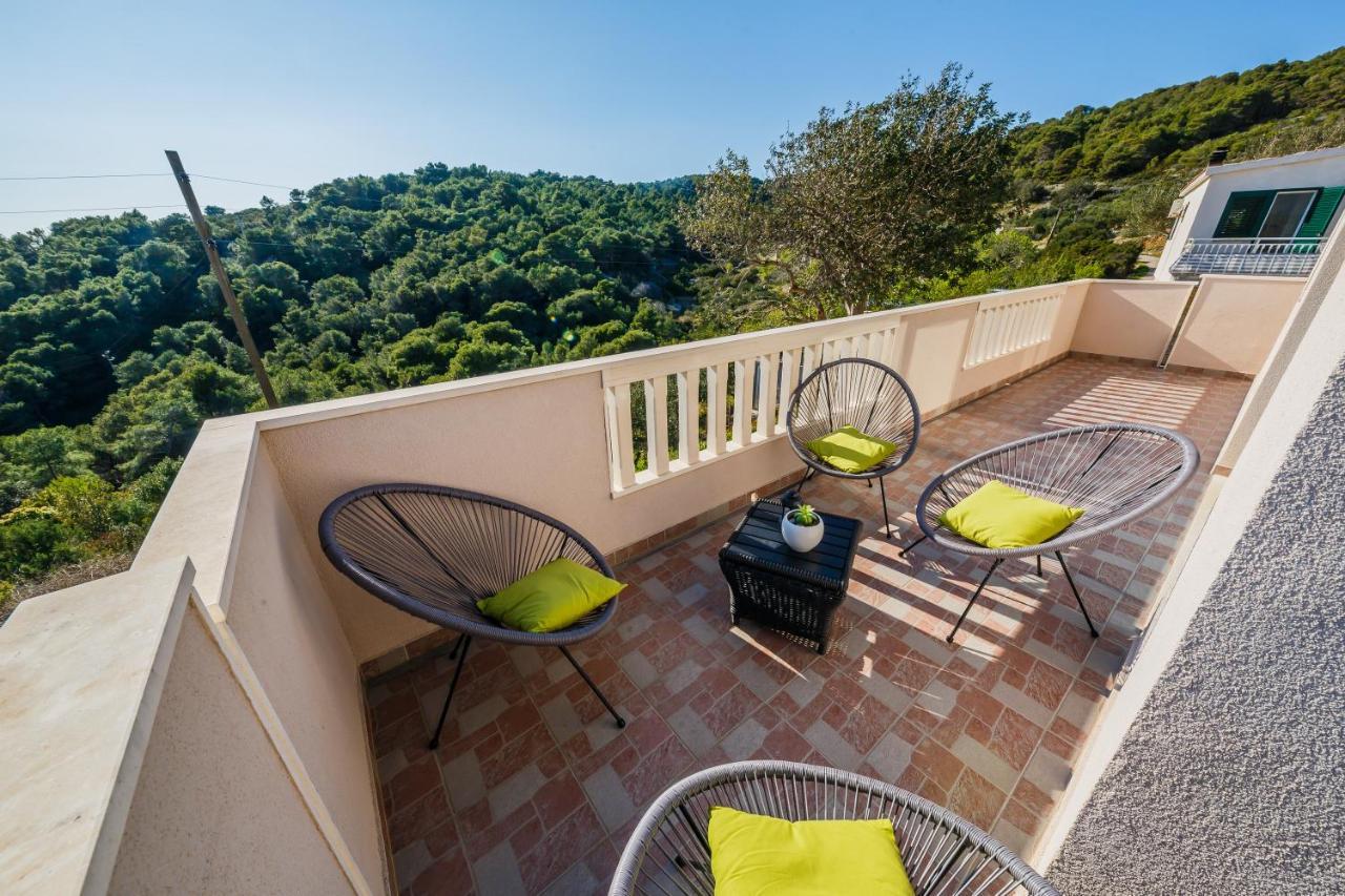 Villa Luana Vis Eksteriør billede